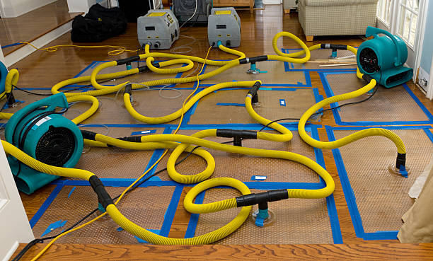 Professional Crawl Space Water Removal technician working in Ninnekah, OK